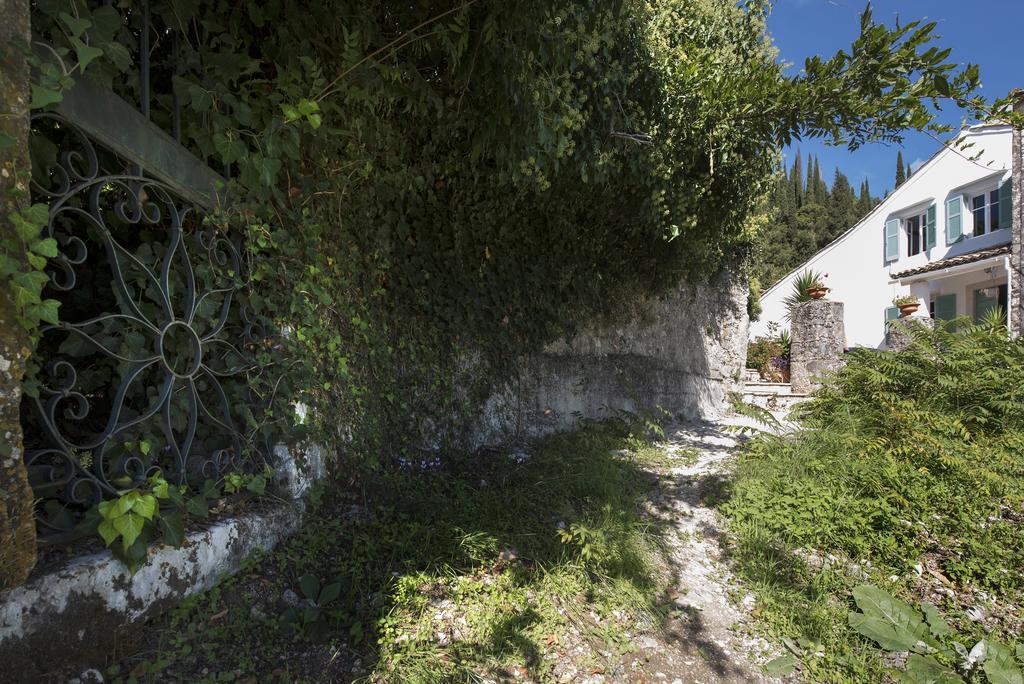 White Jasmine Cottage Ano Korakiana Exterior photo
